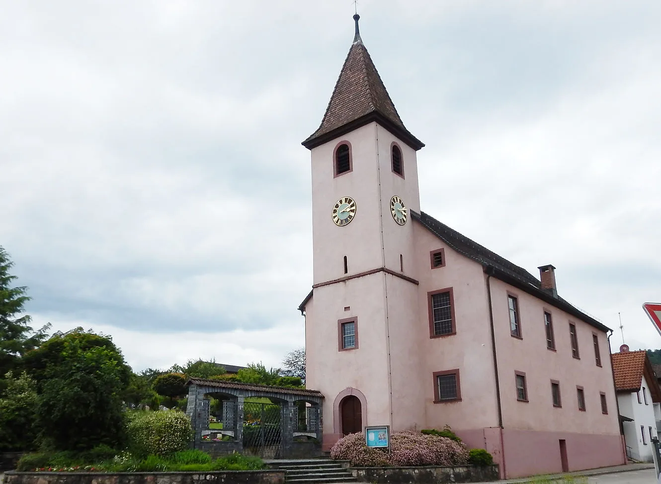 Evangelische Kirche St. Peter in Hasel